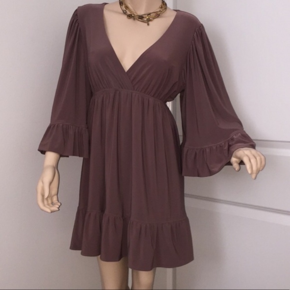 Cute dress for fall. Never worn